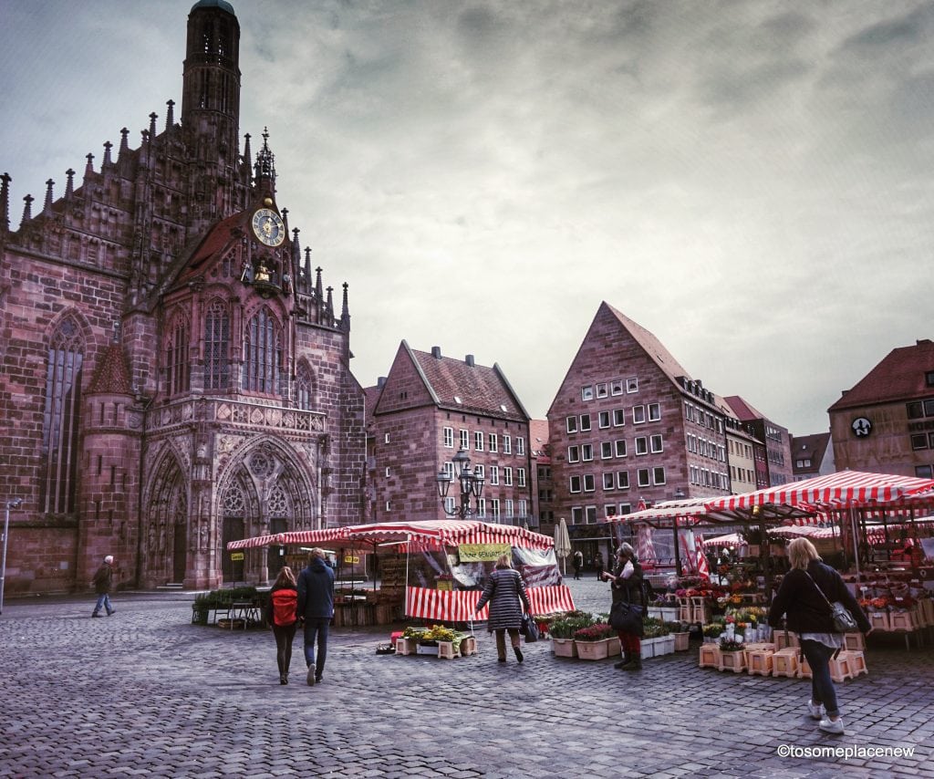 德国纽伦堡一日游行程。探索中世纪小镇的中心和美丽的小巷!