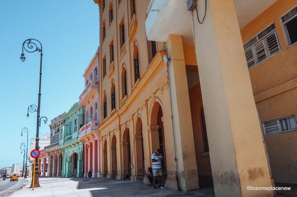 哈瓦那的美丽照片。古巴哈瓦那终极指南在这里!哈瓦那的所有事情的一站-观光，当地体验，餐馆和其他旅游提示# Havana
