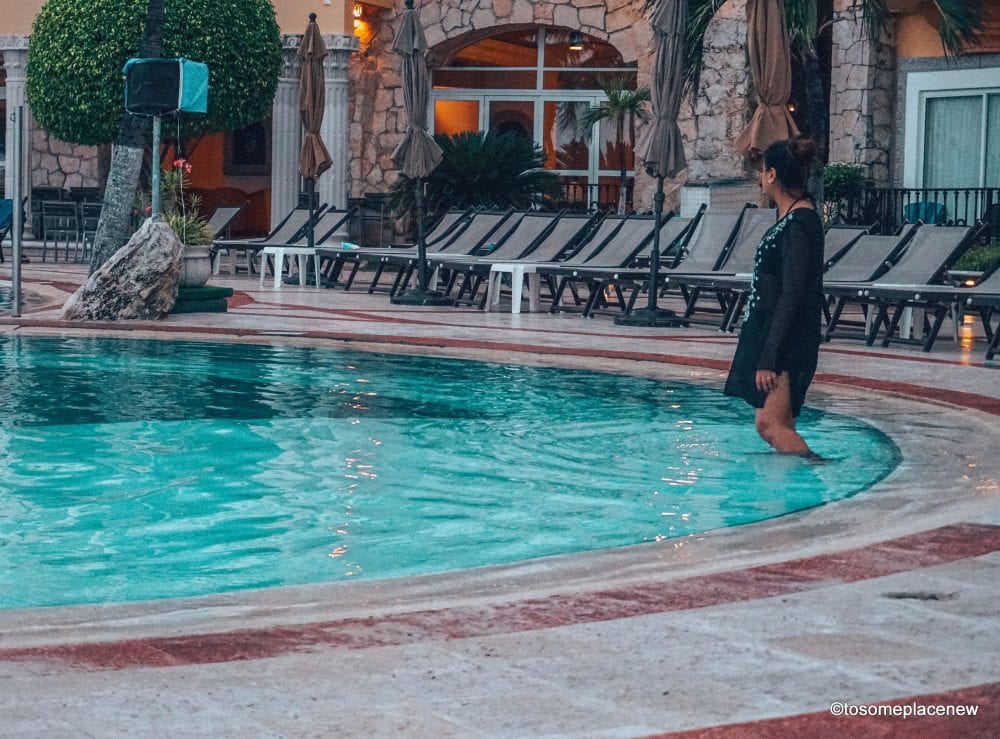 格兰波尔图度假村普拉亚德尔卡门是一个最好的全包酒店位于PDC第五大道附近，墨西哥。读一篇客人写的诚实的评论。