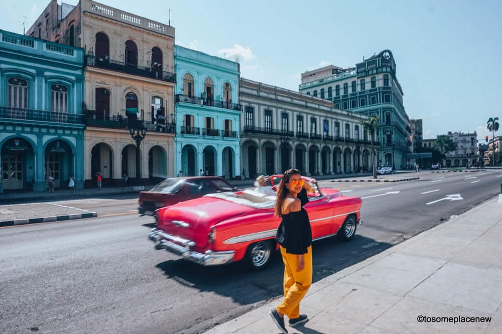 在哈瓦那的3天行程中，漫步在五颜六色的小巷中