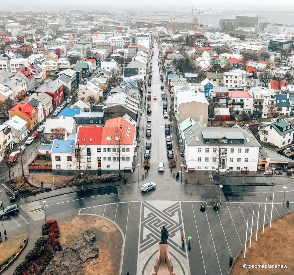 不确定什么时候去冰岛旅行?答:10月。找出为什么十月份是冰岛的最佳旅游时间。关于10月份冰岛的所有问题都得到了解答