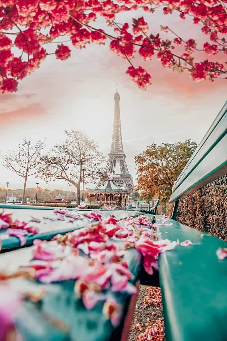 巴黎埃菲尔铁塔——游览法国巴黎的最佳时间