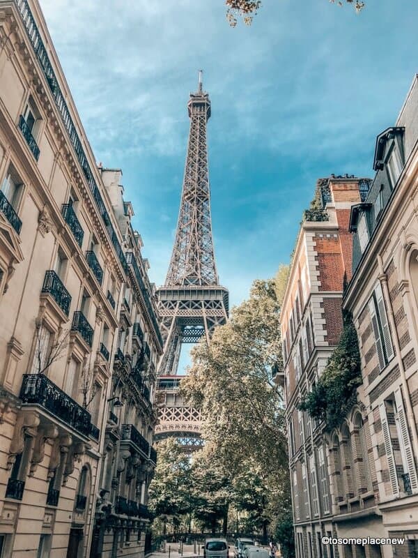 巴黎埃菲尔铁塔的景色