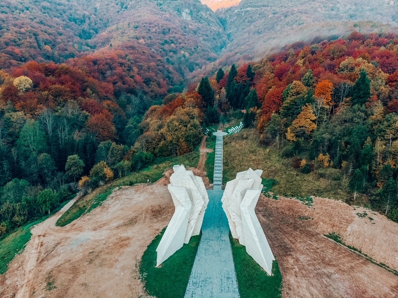 第二次世界大战纪念碑，苏吉斯卡国家公园，波斯尼亚和黑塞哥维那