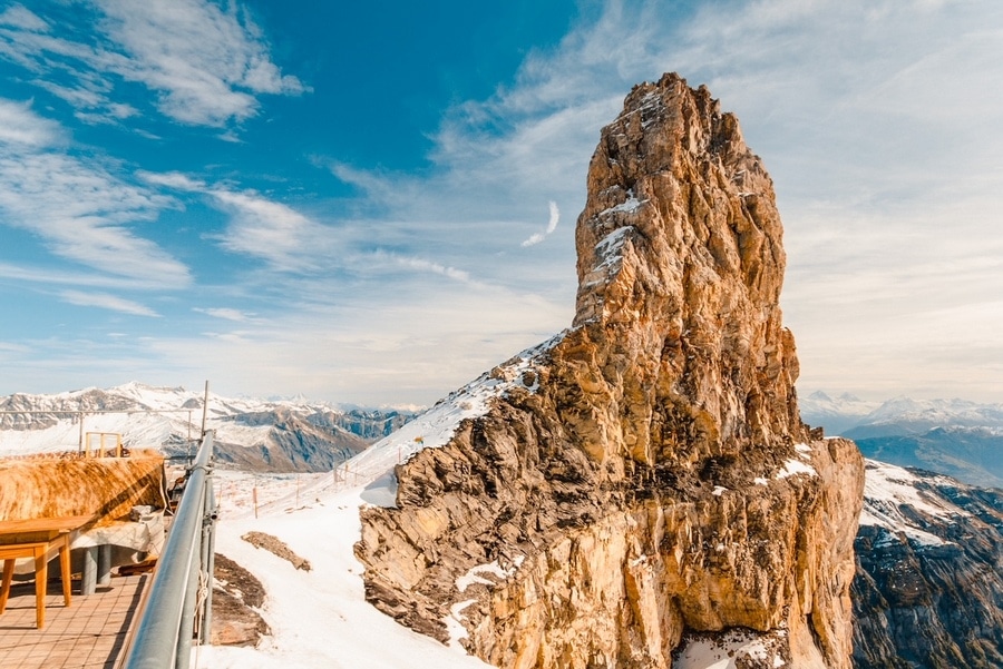 la Guille du diable(魔鬼针)在瑞士阿尔卑斯山附近的冰川3000
