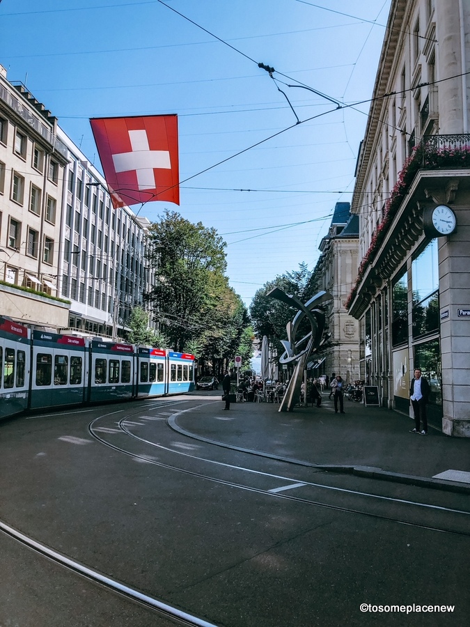 Bahnhofstrasse Zurich walk